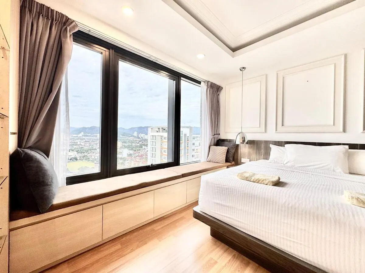 Tropicana 218 Macalister #Luxuryfrenchvintage #Infinitypool #Studio2Pax #Quality Well Maintained #Private Host ジョージタウン 0*,  マレーシア